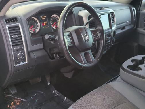 2018 RAM 2500 Big Horn Crew Cab 4x4 6'4' Box