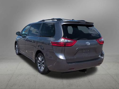 Predawn Gray Mica 2020 Toyota Sienna XLE