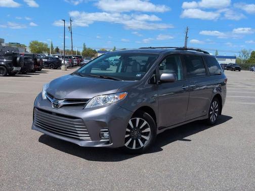 Predawn Gray Mica 2020 Toyota Sienna XLE