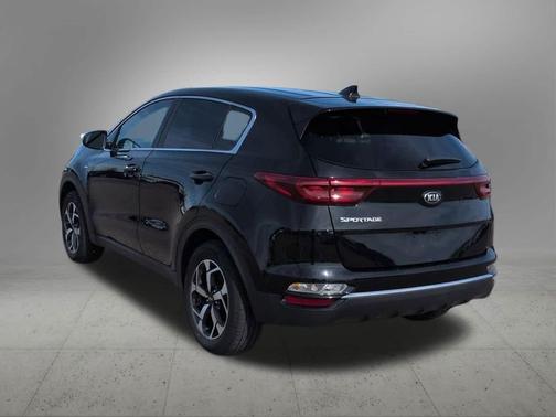 Black Cherry 2021 Kia Sportage LX