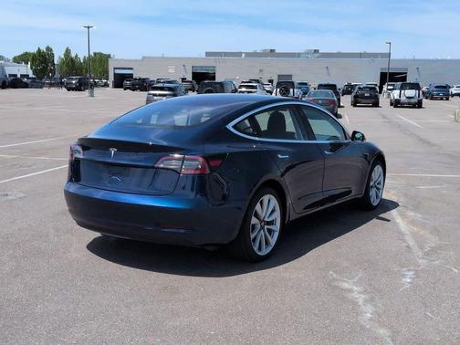 Deep Blue Metallic 2018 Tesla Model 3 Long Range
