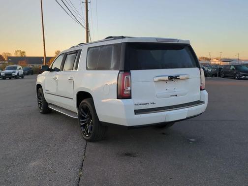 2015 GMC Yukon SLT