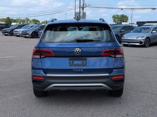 Dusk Blue Metallic 2023 Volkswagen Taos 1.5T S