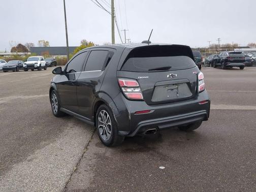 2020 Chevrolet Sonic FWD Hatchback LT 5-Door