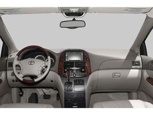 2004 Toyota Sienna CE