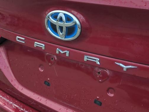 2019 Toyota Camry Hybrid LE