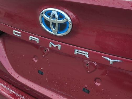 2019 Toyota Camry Hybrid LE
