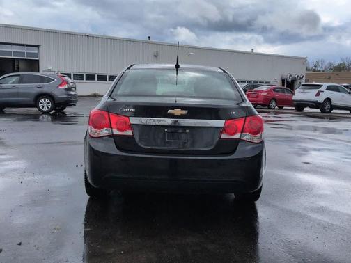 Black Granite Metallic 2014 Chevrolet Cruze 1LT
