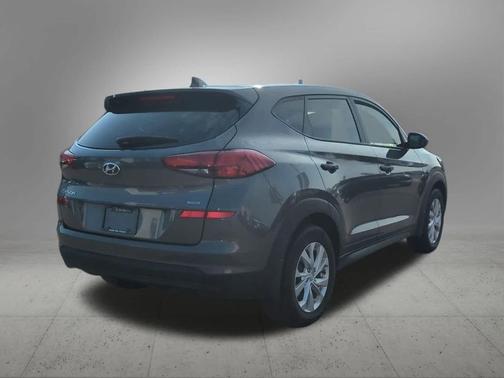 2021 Hyundai TUCSON SE