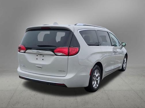 2020 Chrysler Pacifica Limited