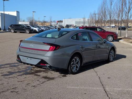 2023 Hyundai SONATA SEL