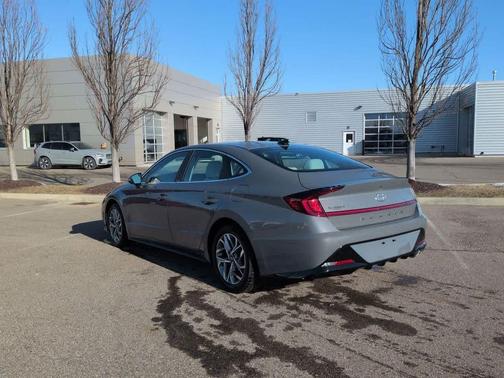 2023 Hyundai SONATA SEL