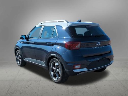 2022 Hyundai VENUE Limited