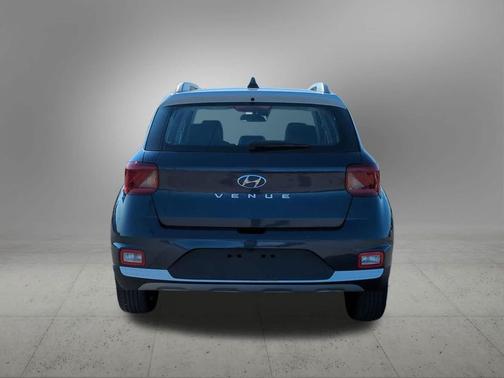 2022 Hyundai VENUE Limited