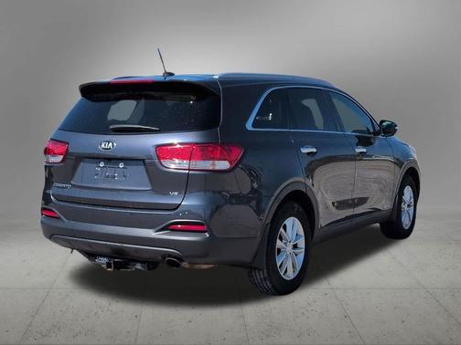 Platinum Graphite 2017 Kia Sorento LX