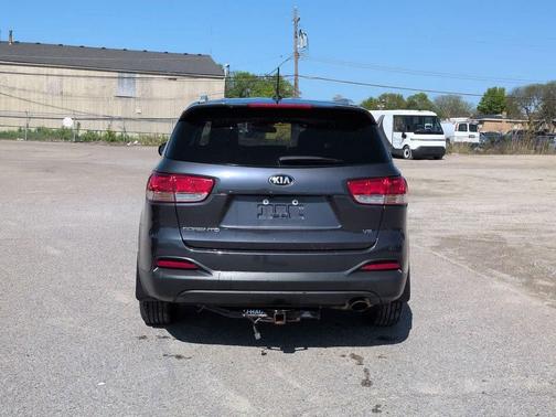 Platinum Graphite 2017 Kia Sorento LX