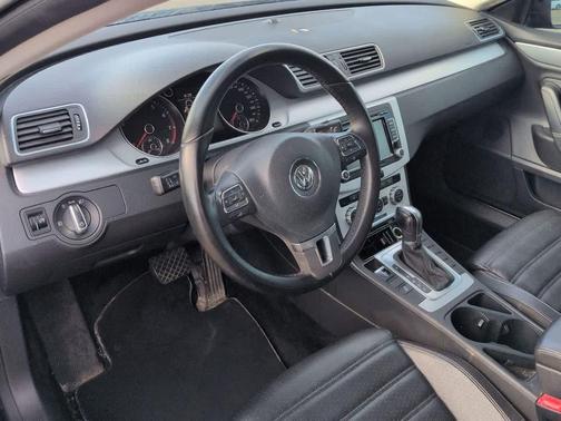 Deep Black Metallic 2013 Volkswagen CC 2.0T Sport