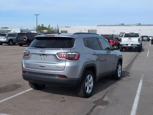 Billet Silver Metallic Clearcoat 2019 Jeep Compass Latitude
