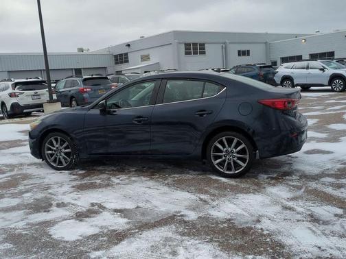 2018 Mazda Mazda3 Touring
