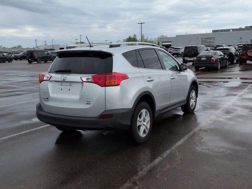 Classic Silver Metallic 2013 Toyota RAV4 LE