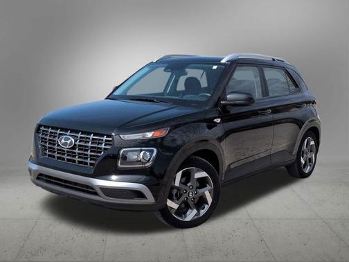 Onyx Black 2023 Hyundai VENUE SEL