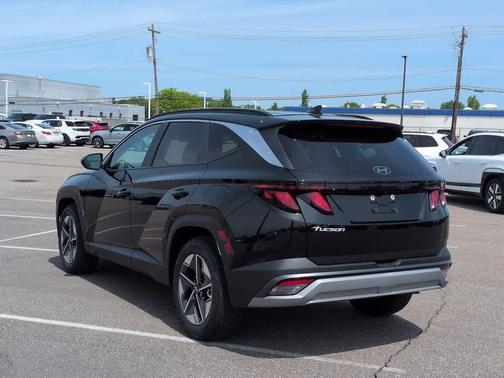 Phantom Black 2026 Hyundai TUCSON SEL