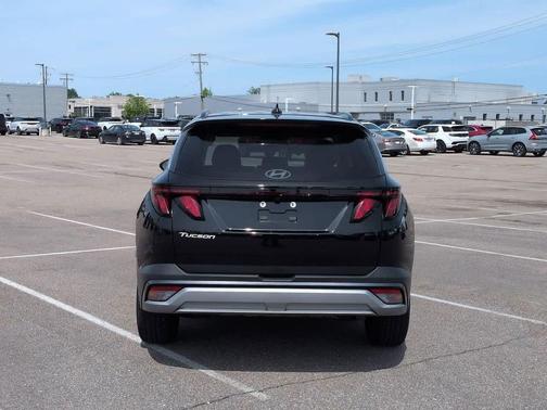 Phantom Black 2026 Hyundai TUCSON SEL