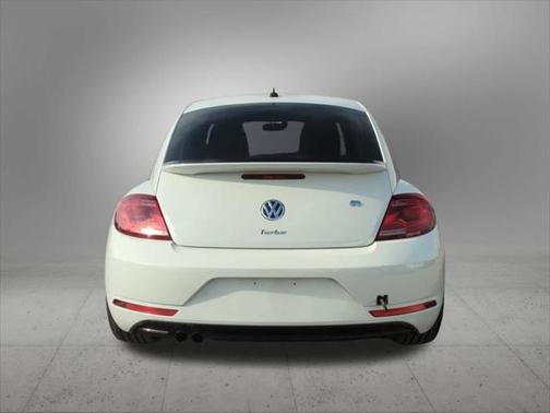 2019 Volkswagen Beetle 2.0T S