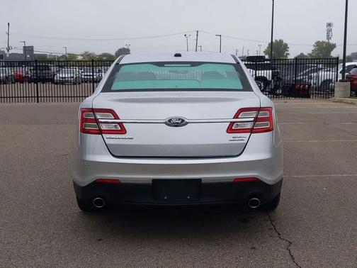 2016 Ford Taurus SEL