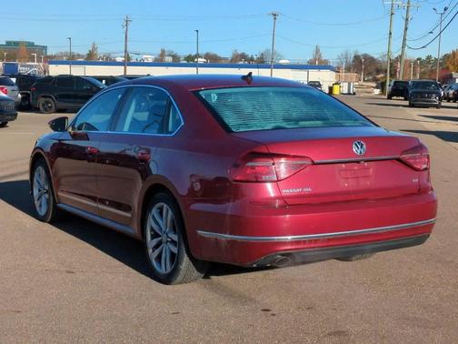 2016 Volkswagen Passat 1.8T SEL