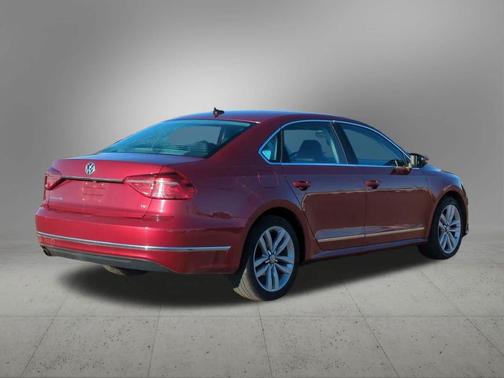 2016 Volkswagen Passat 1.8T SEL