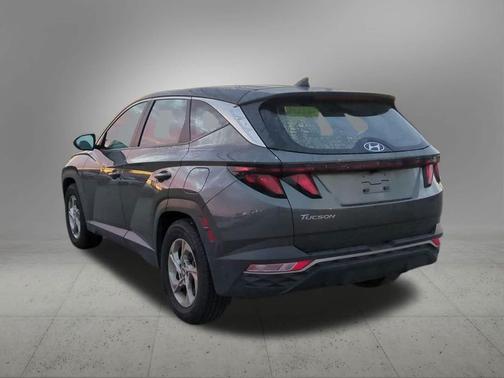 2022 Hyundai TUCSON SE