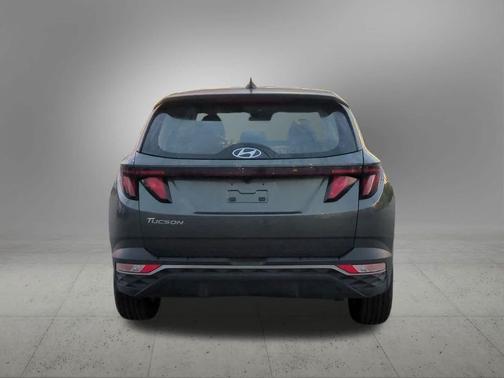 2022 Hyundai TUCSON SE