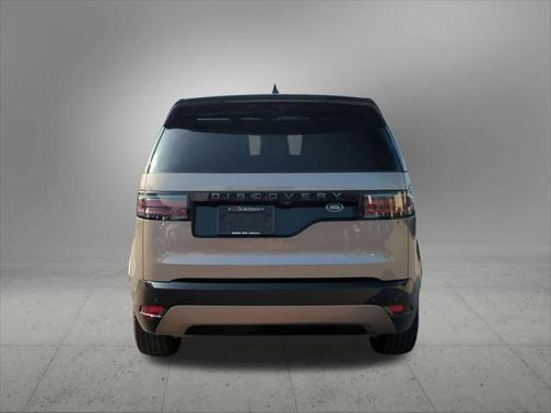 2023 Land Rover Discovery P300 S R-Dynamic