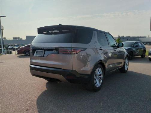 2023 Land Rover Discovery P300 S R-Dynamic