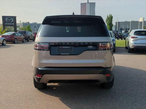 2023 Land Rover Discovery P300 S R-Dynamic