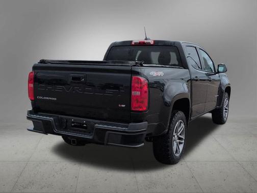 Black 2022 Chevrolet Colorado WT