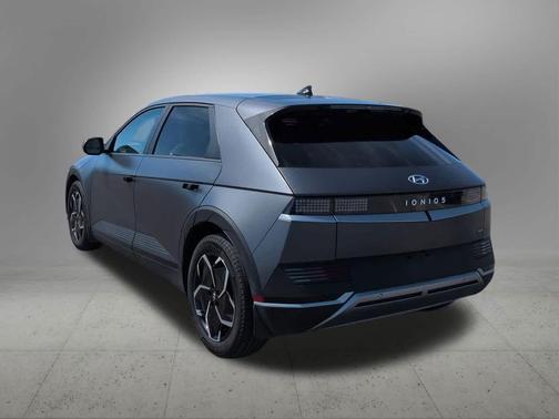 Shooting Star (Matte Gray) 2023 Hyundai IONIQ 5 SEL