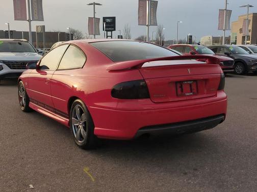 2005 Pontiac GTO 2dr Cpe