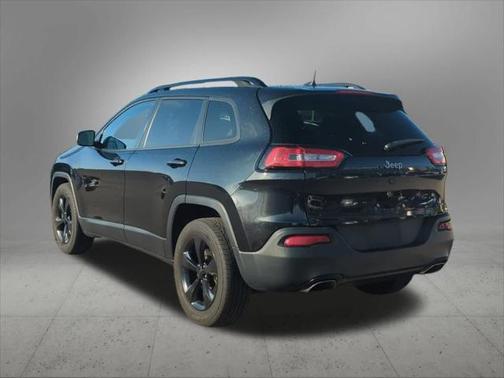 2016 Jeep Cherokee Altitude