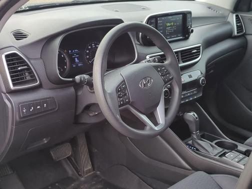 2021 Hyundai TUCSON SEL