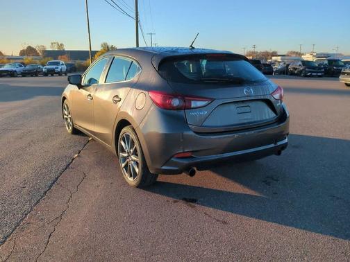 2018 Mazda Mazda3 Touring
