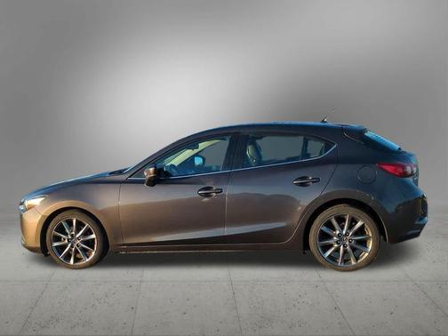 2018 Mazda Mazda3 Touring