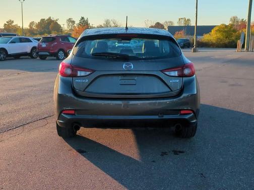2018 Mazda Mazda3 Touring