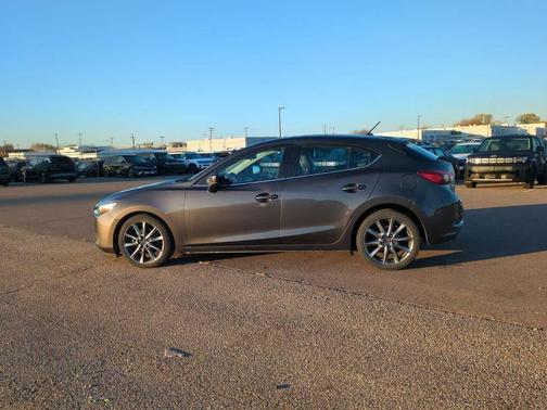 2018 Mazda Mazda3 Touring