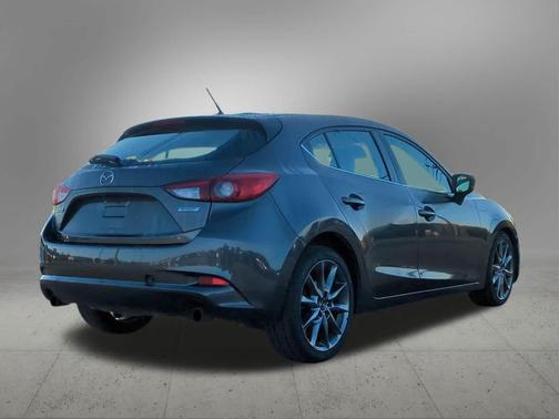 2018 Mazda Mazda3 Touring