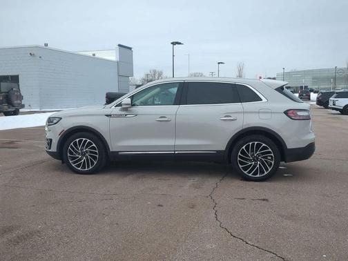 2020 Lincoln Nautilus Reserve