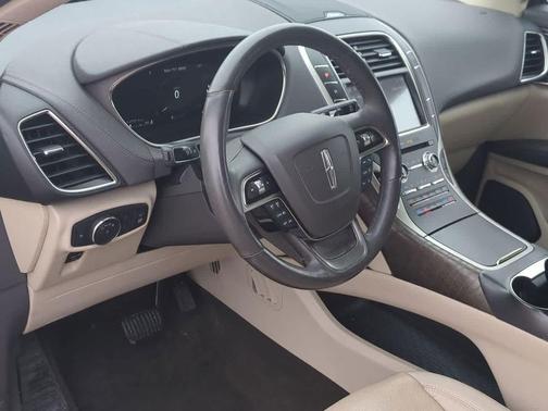 2020 Lincoln Nautilus Reserve