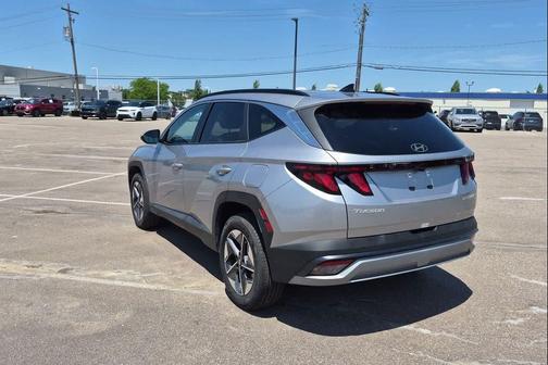 Shimmering Silver 2026 Hyundai TUCSON Hybrid SEL