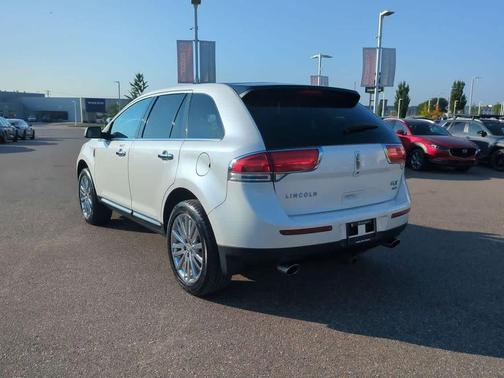 2013 Lincoln MKX Base